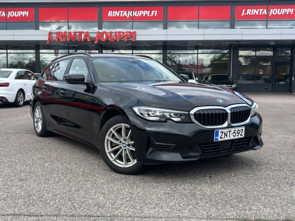 BMW 320 2021, kuva 2/11
