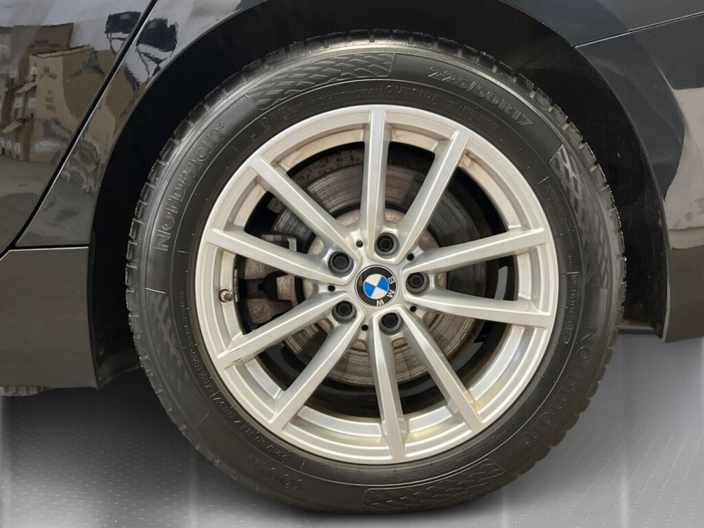 BMW 320 2021 Musta