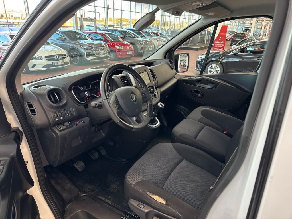 Renault Trafic 2021 Valkoinen