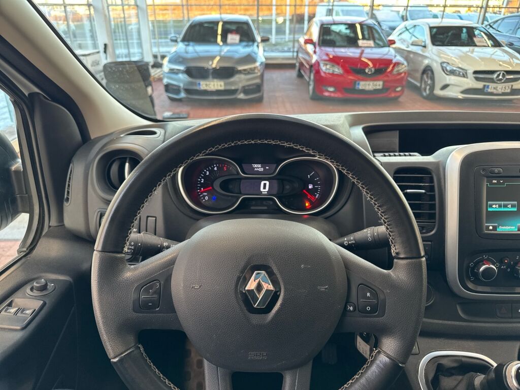 Renault Trafic 2021 Valkoinen