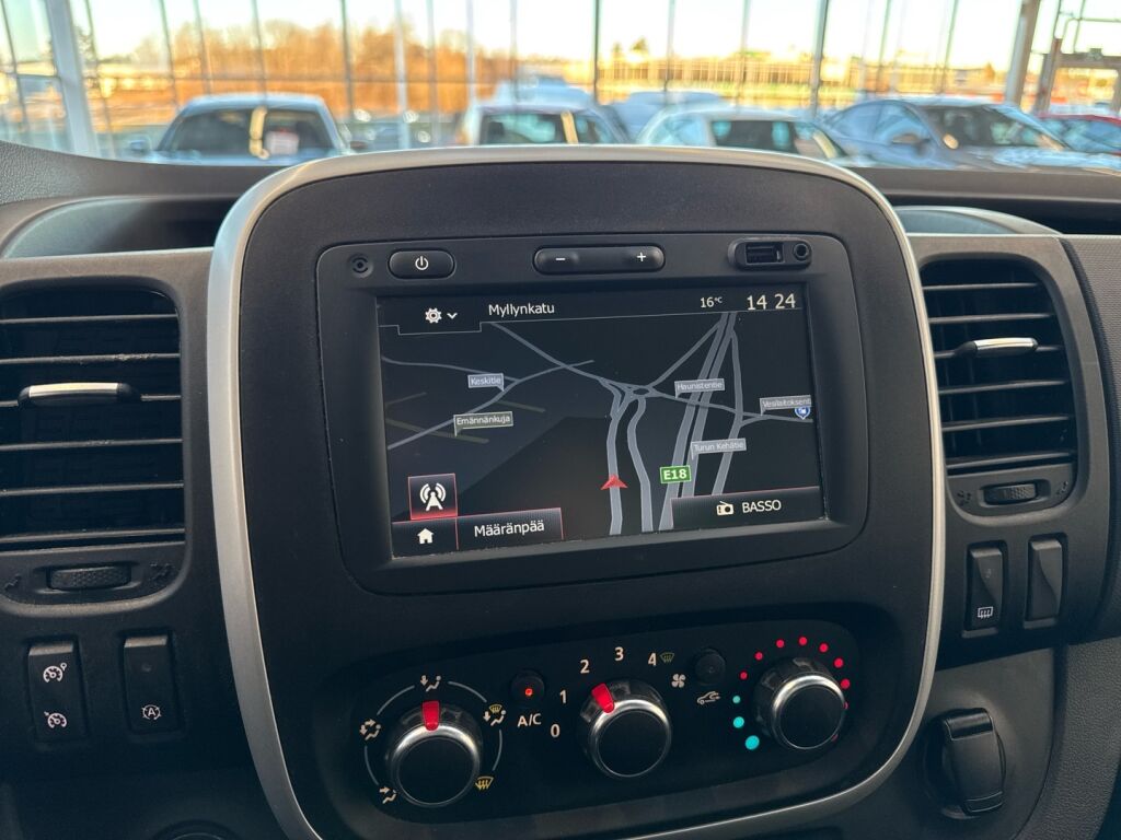 Renault Trafic 2021 Valkoinen