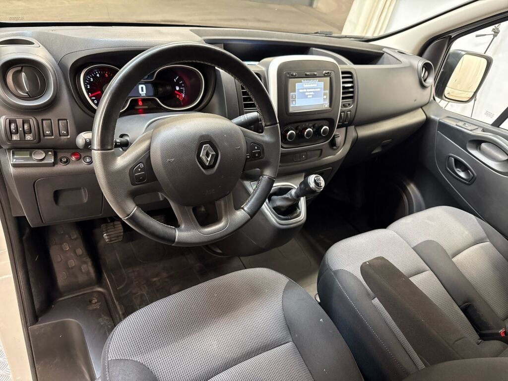 Renault Trafic 2021 Valkoinen