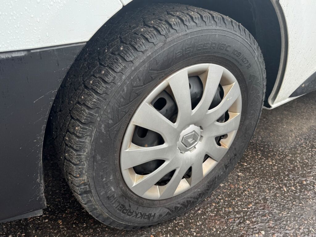 Renault Trafic 2021 Valkoinen