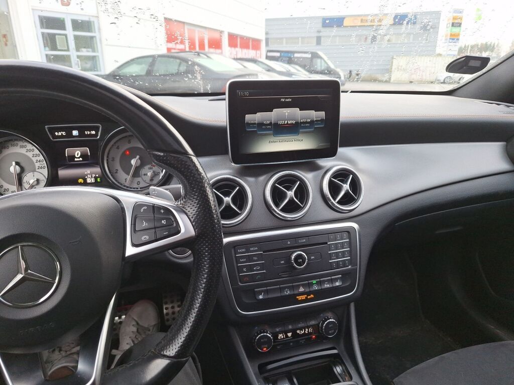 Mercedes-Benz CLA 2015 Valkoinen