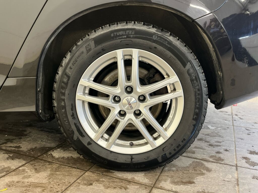 Volvo S60 2011 Musta