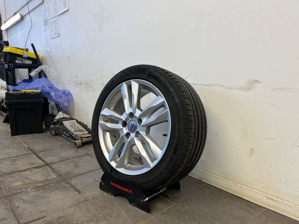 Volvo S60 2011 Musta