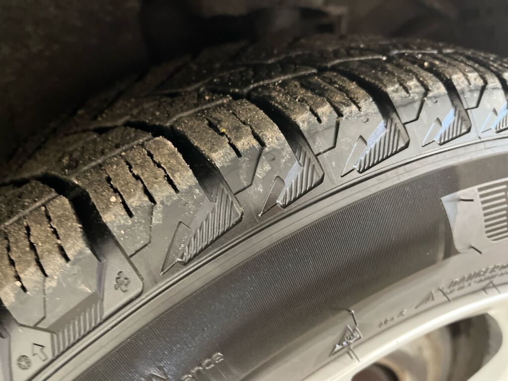 Volvo S60 2011 Musta