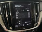Volvo V60 2022 Musta