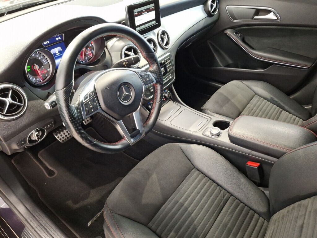 Mercedes-Benz CLA 2014 Violetti