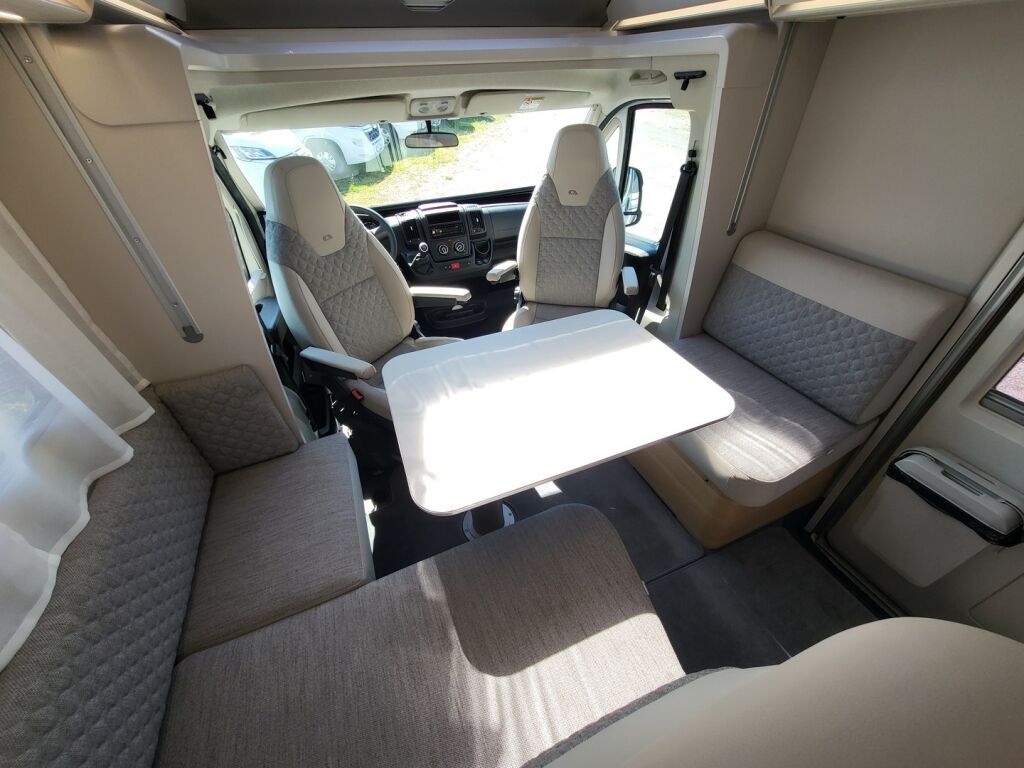 Adria Matrix Axess 670 SL 2023 Valkoinen
