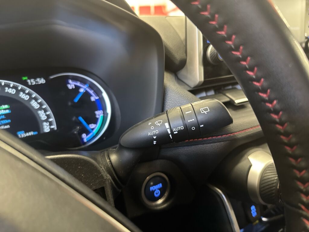 Toyota RAV4 Plug-in 2021 Musta