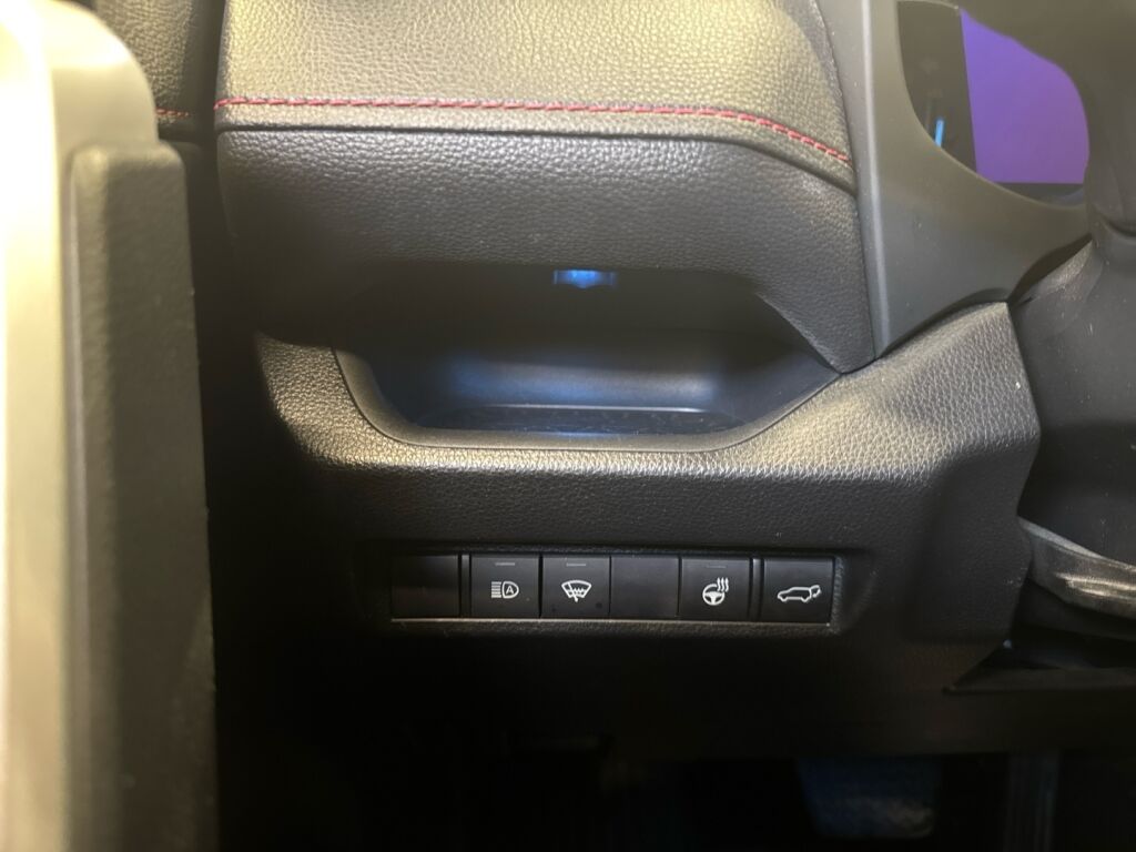 Toyota RAV4 Plug-in 2021 Musta
