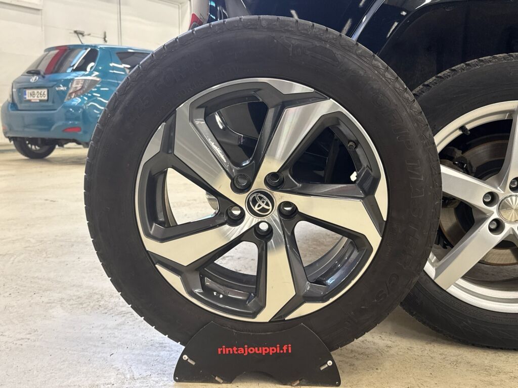 Toyota RAV4 Plug-in 2021 Musta