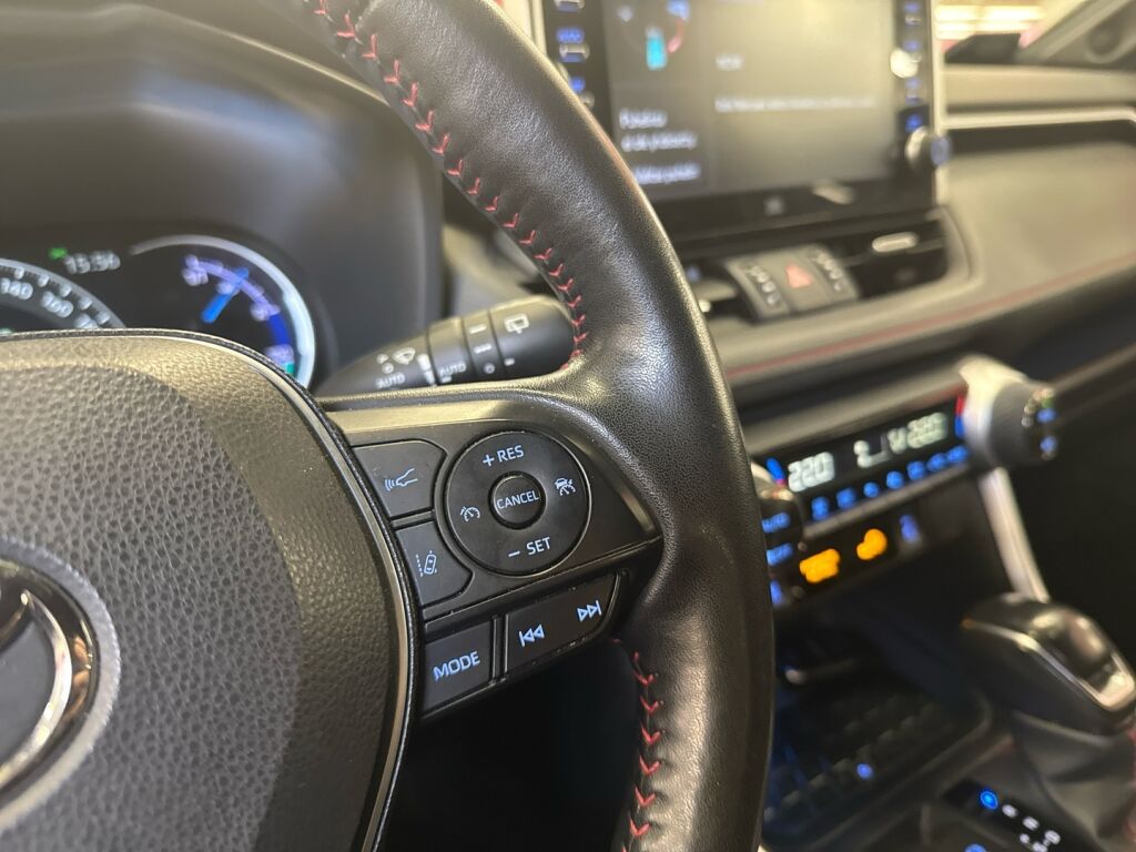 Toyota RAV4 Plug-in 2021 Musta