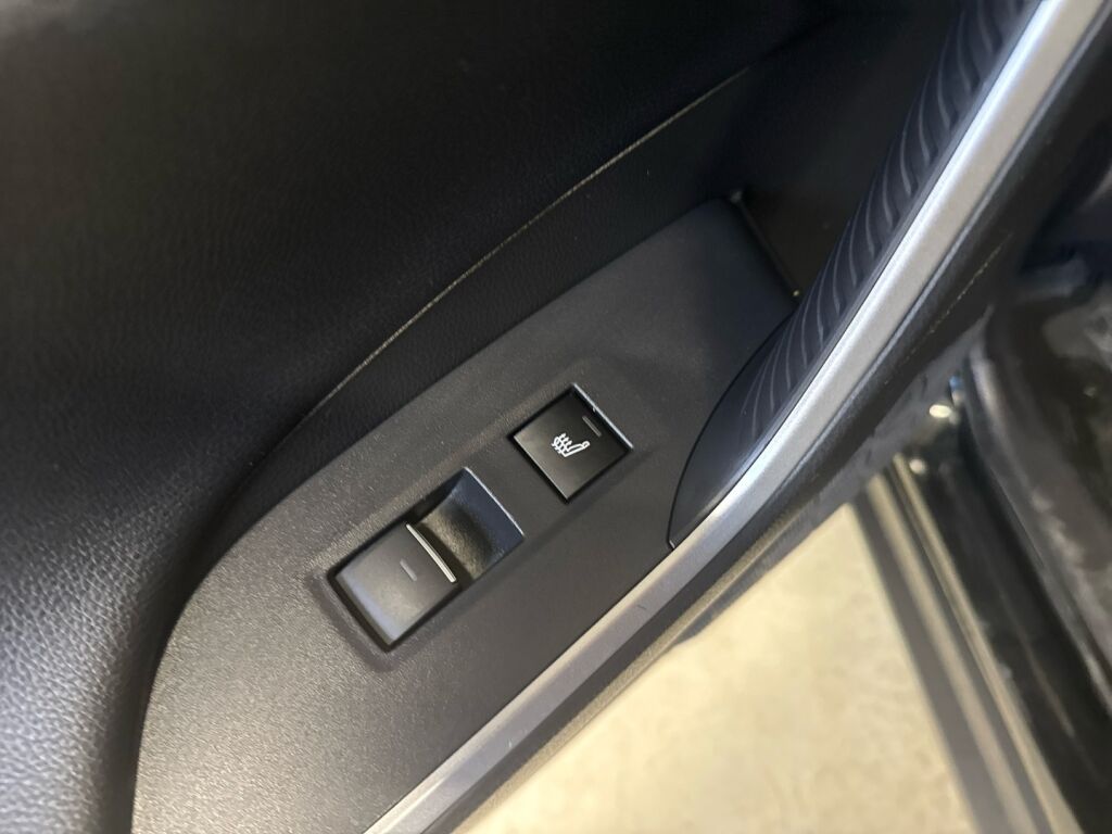 Toyota RAV4 Plug-in 2021 Musta