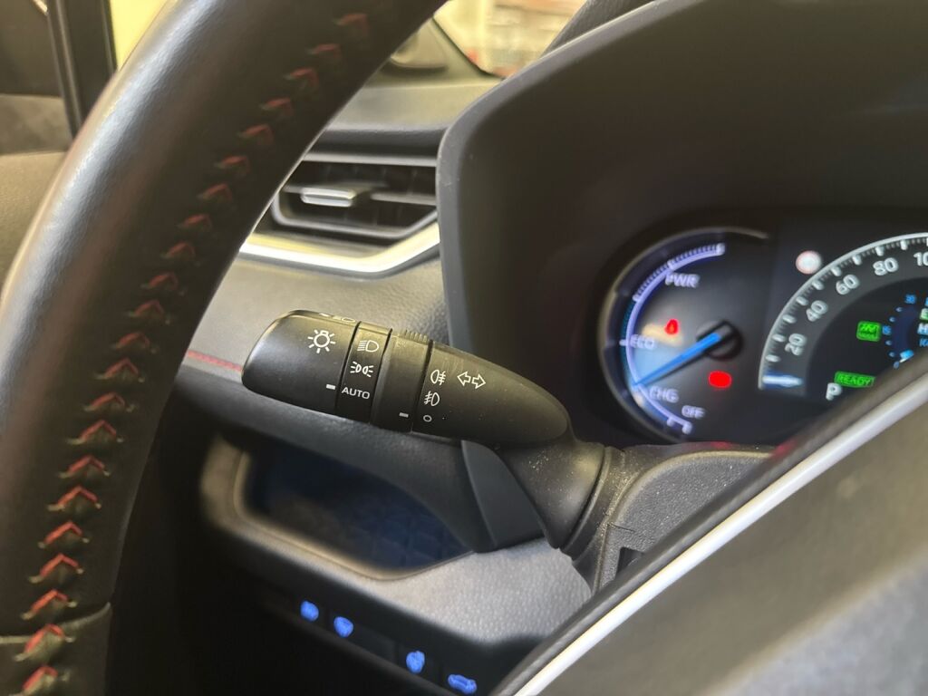 Toyota RAV4 Plug-in 2021 Musta