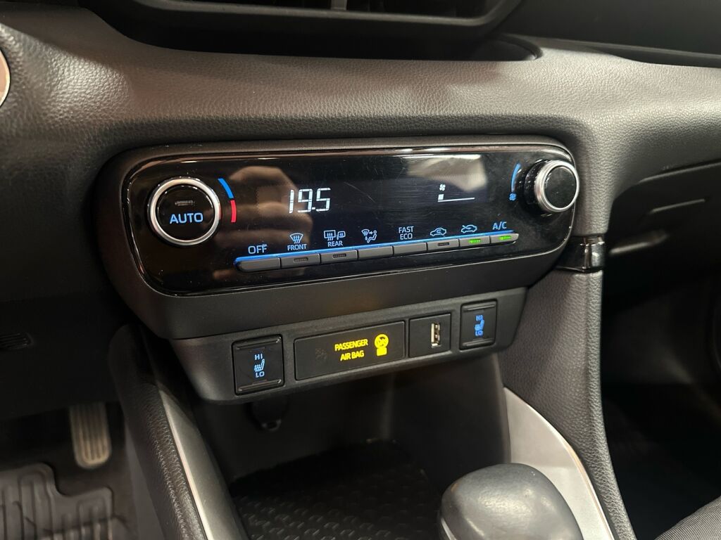 Toyota Yaris 2022 Harmaa