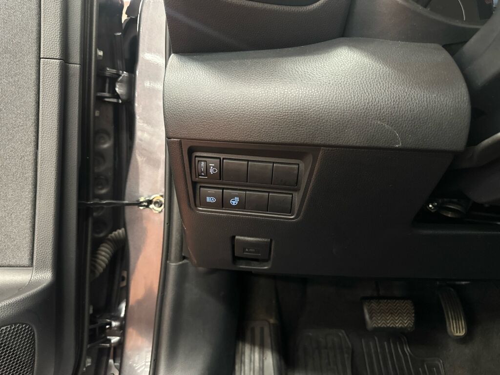 Toyota Yaris 2022 Harmaa