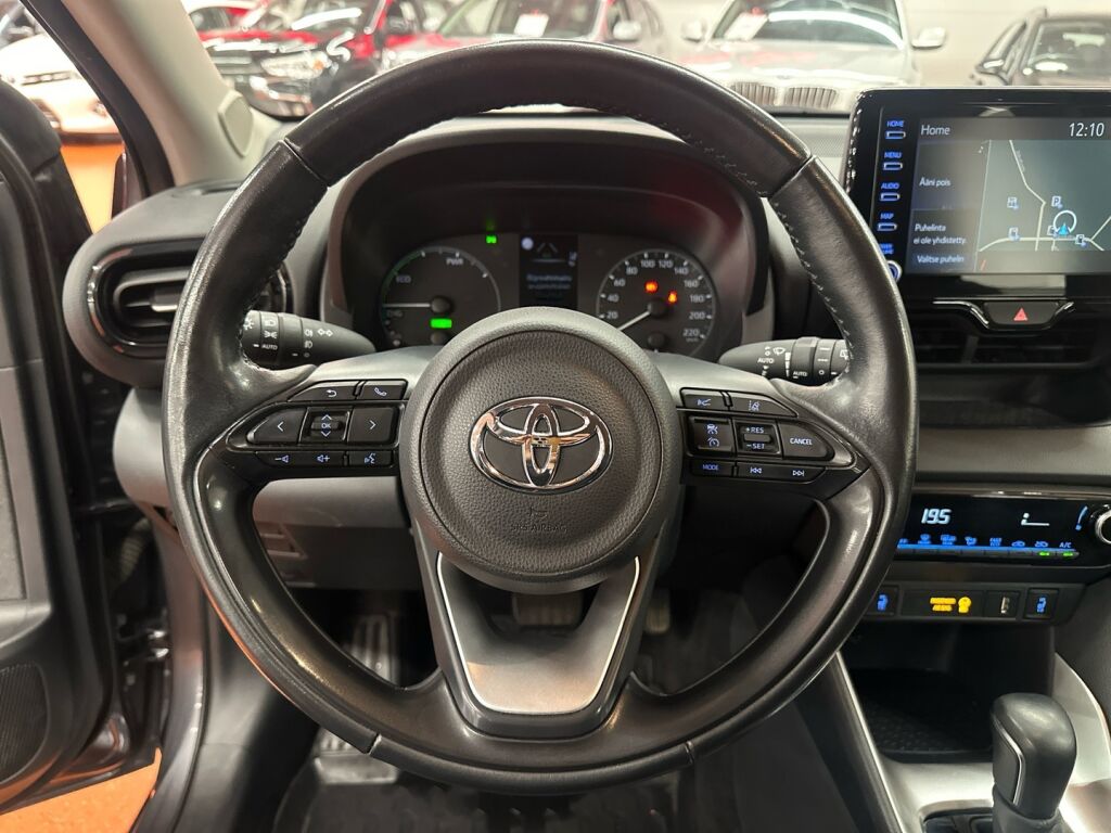 Toyota Yaris 2022 Harmaa
