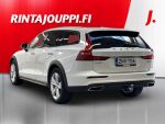 Volvo V60 Cross Country 2022 Valkoinen