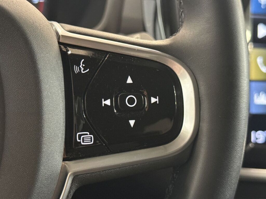 Volvo V60 Cross Country 2022 Valkoinen