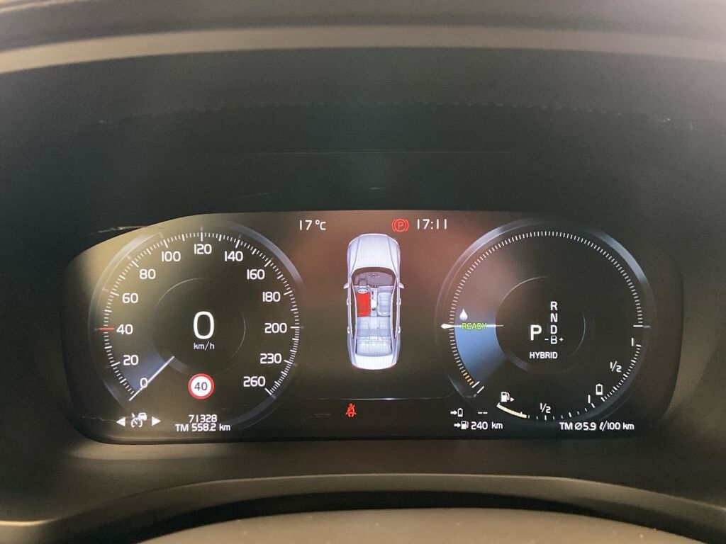 Volvo S60 2022 Musta