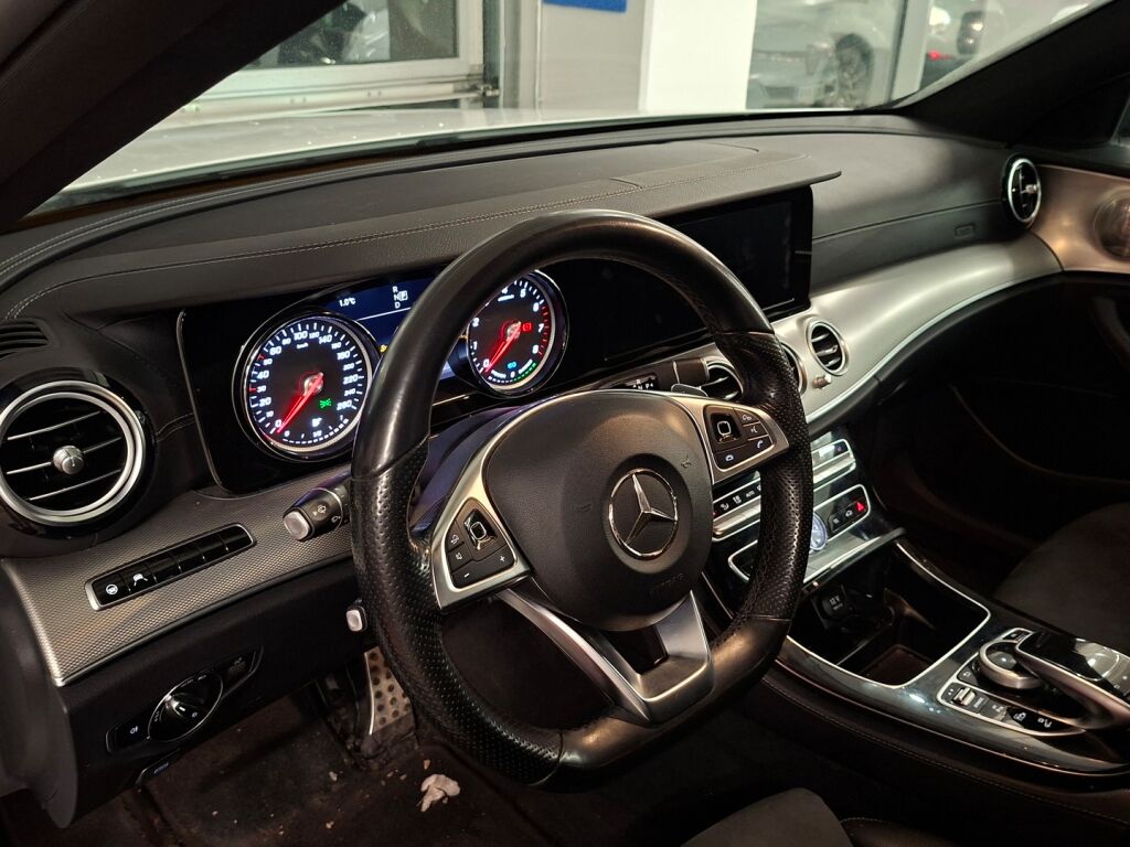 Mercedes-Benz E 2018 Valkoinen