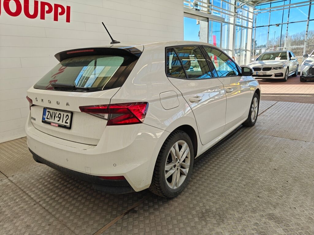 Skoda Fabia 2022 Valkoinen