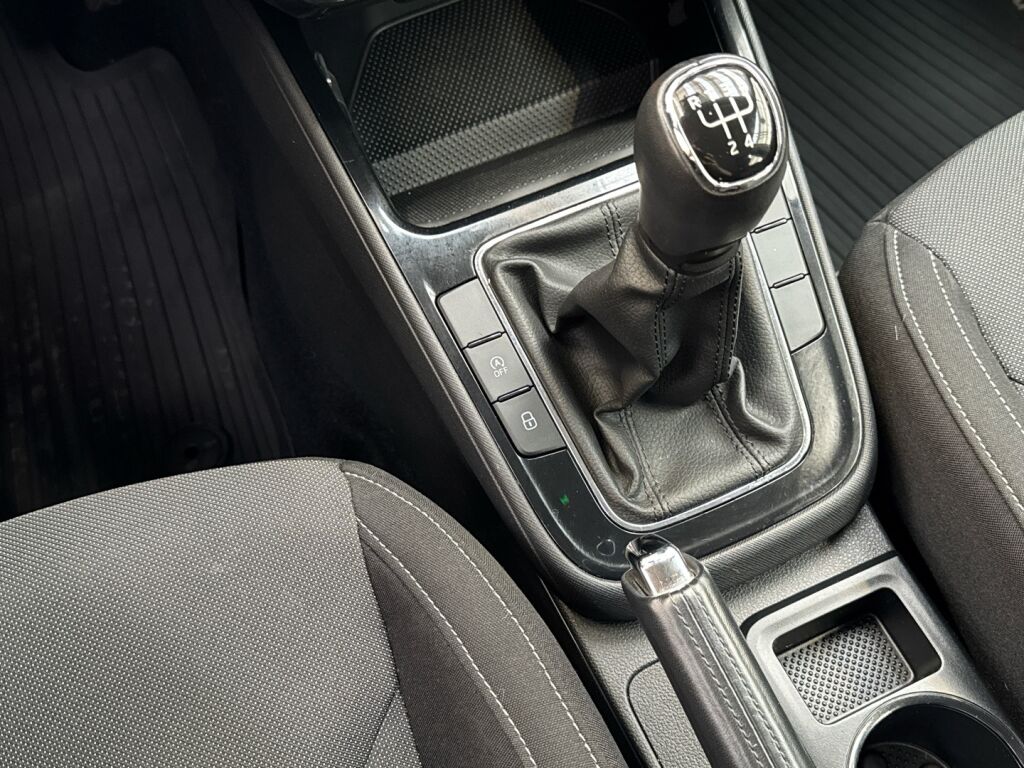 Skoda Fabia 2022 Valkoinen