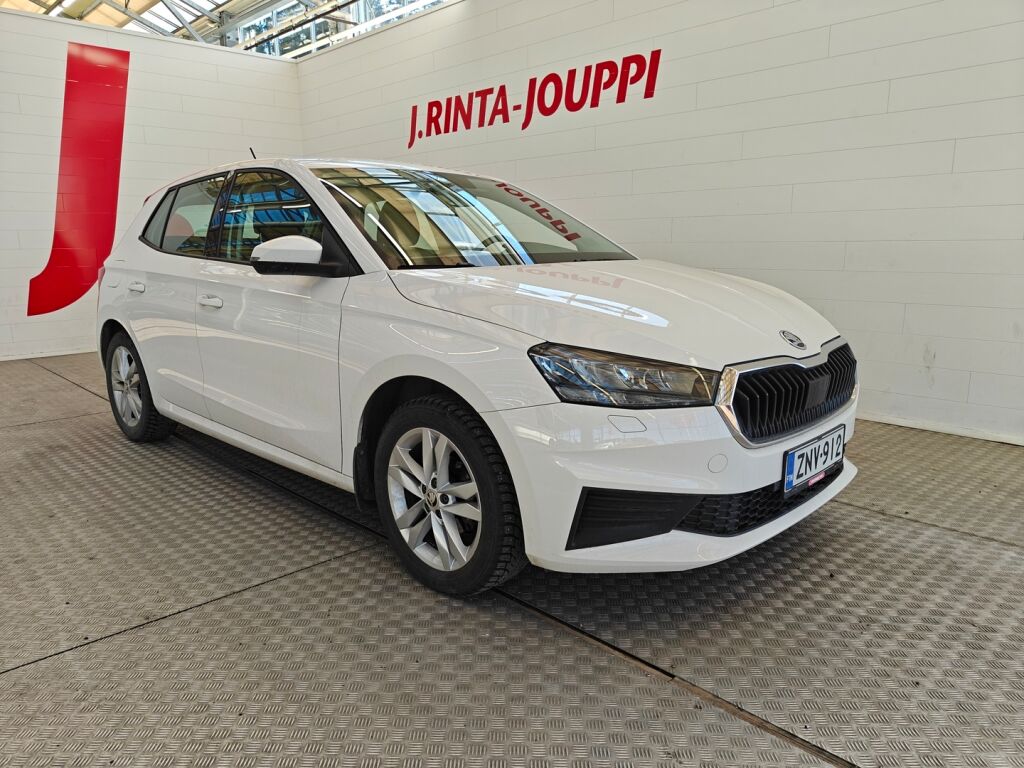Skoda Fabia 2022 Valkoinen