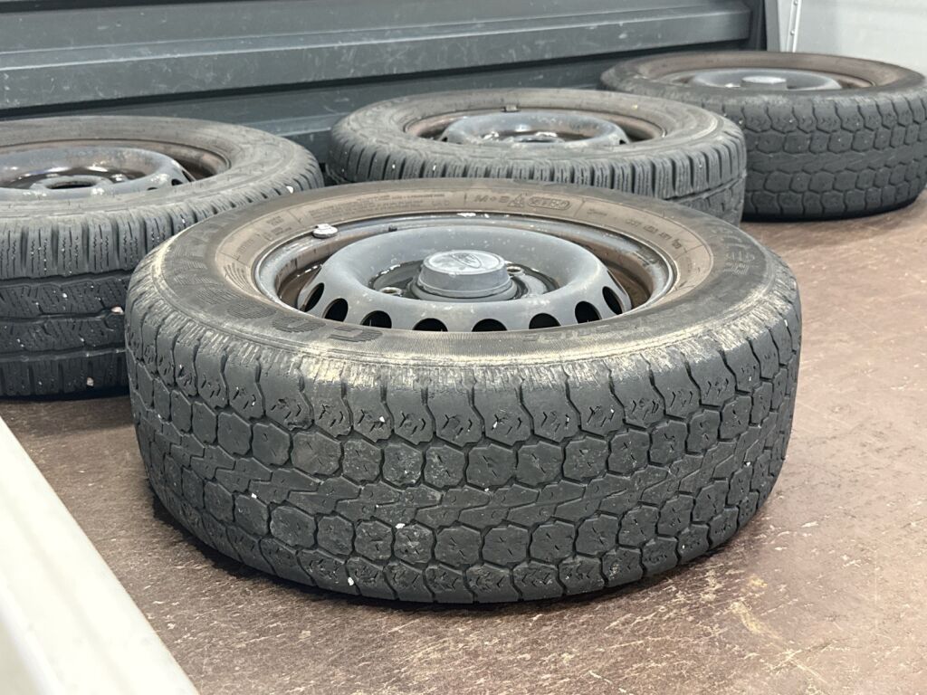 Ford Transit 2020 Valkoinen