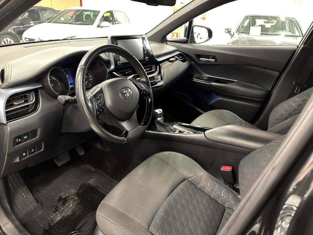 Toyota C-HR 2020 Musta