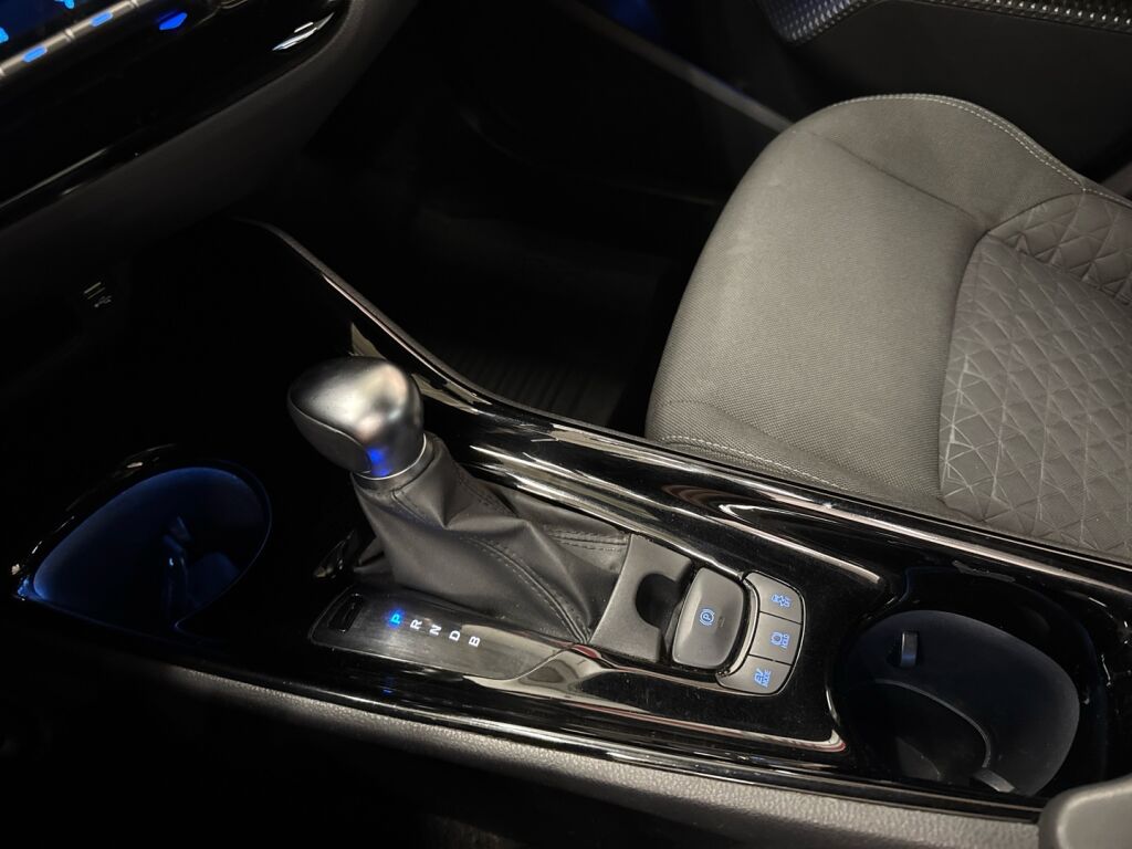 Toyota C-HR 2020 Musta