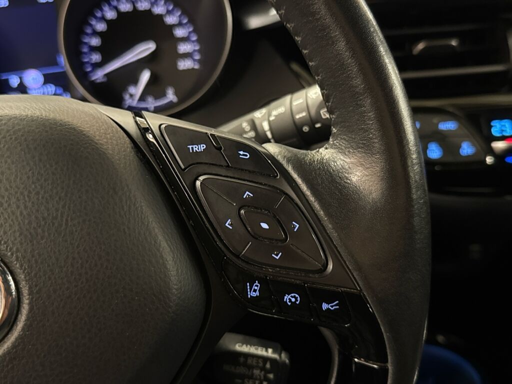 Toyota C-HR 2020 Musta