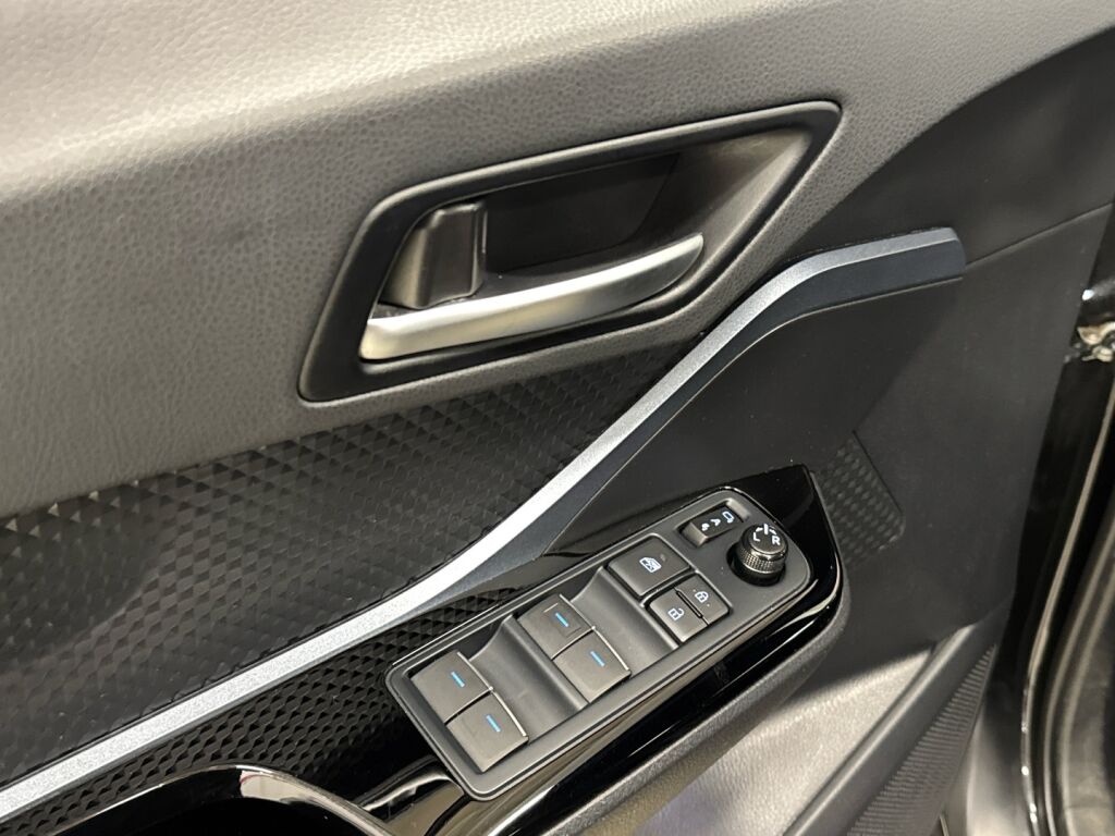 Toyota C-HR 2020 Musta