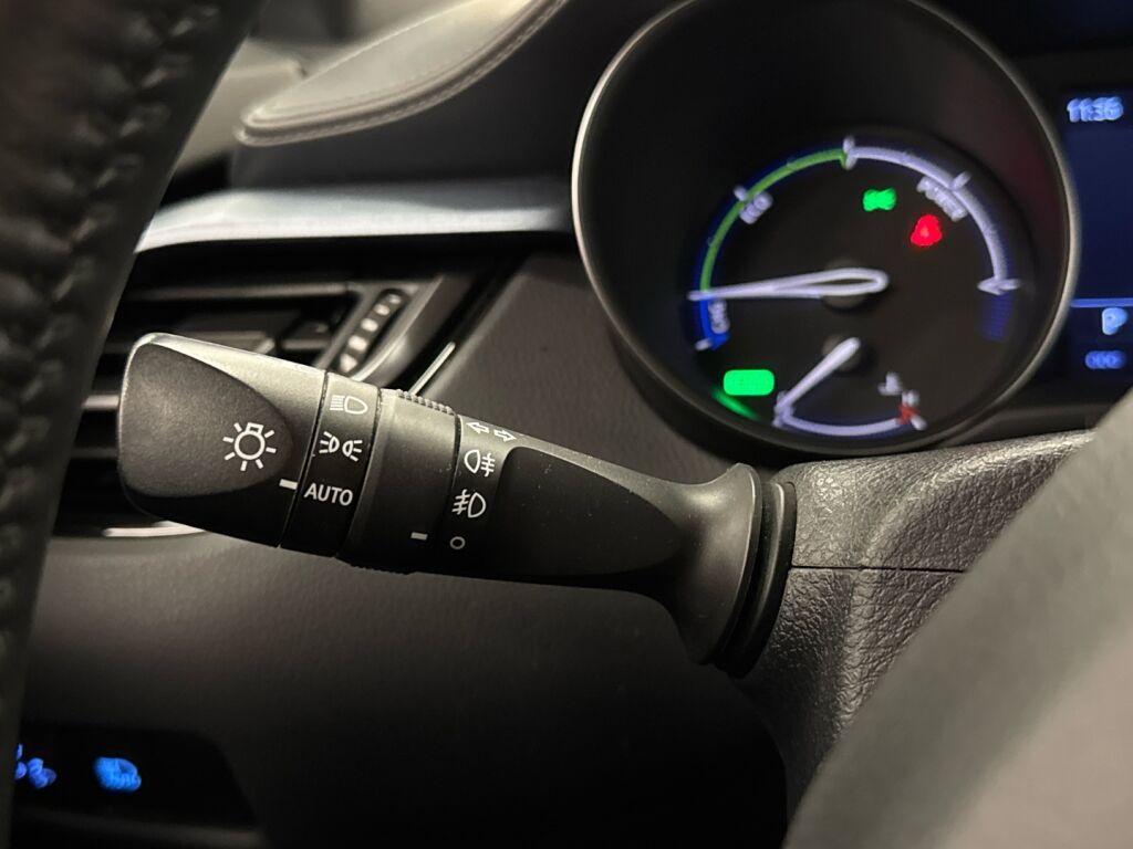 Toyota C-HR 2020 Musta