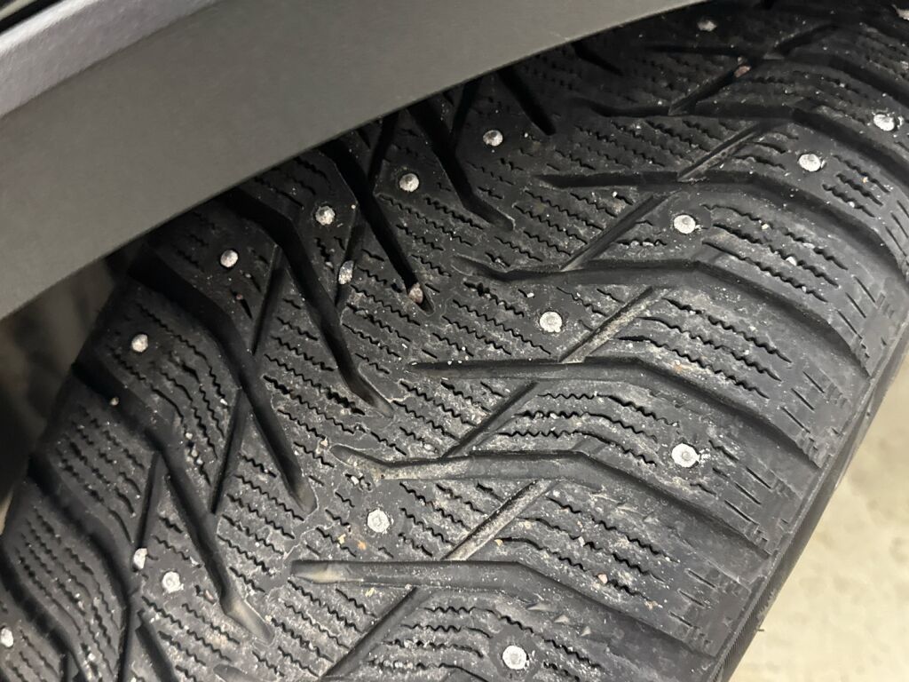 Toyota C-HR 2020 Musta