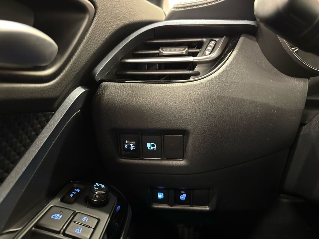 Toyota C-HR 2020 Musta