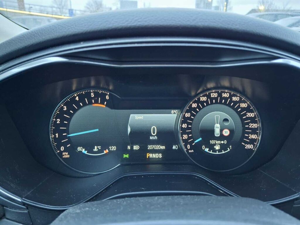 Ford Mondeo 2017 Musta