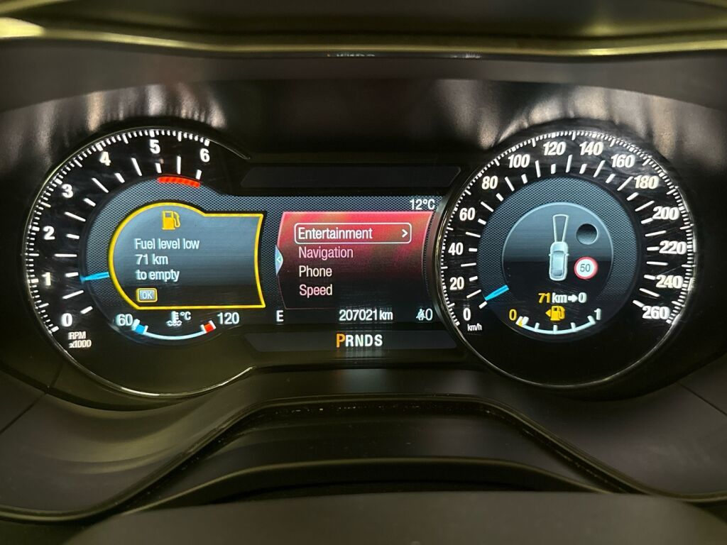 Ford Mondeo 2017 Musta