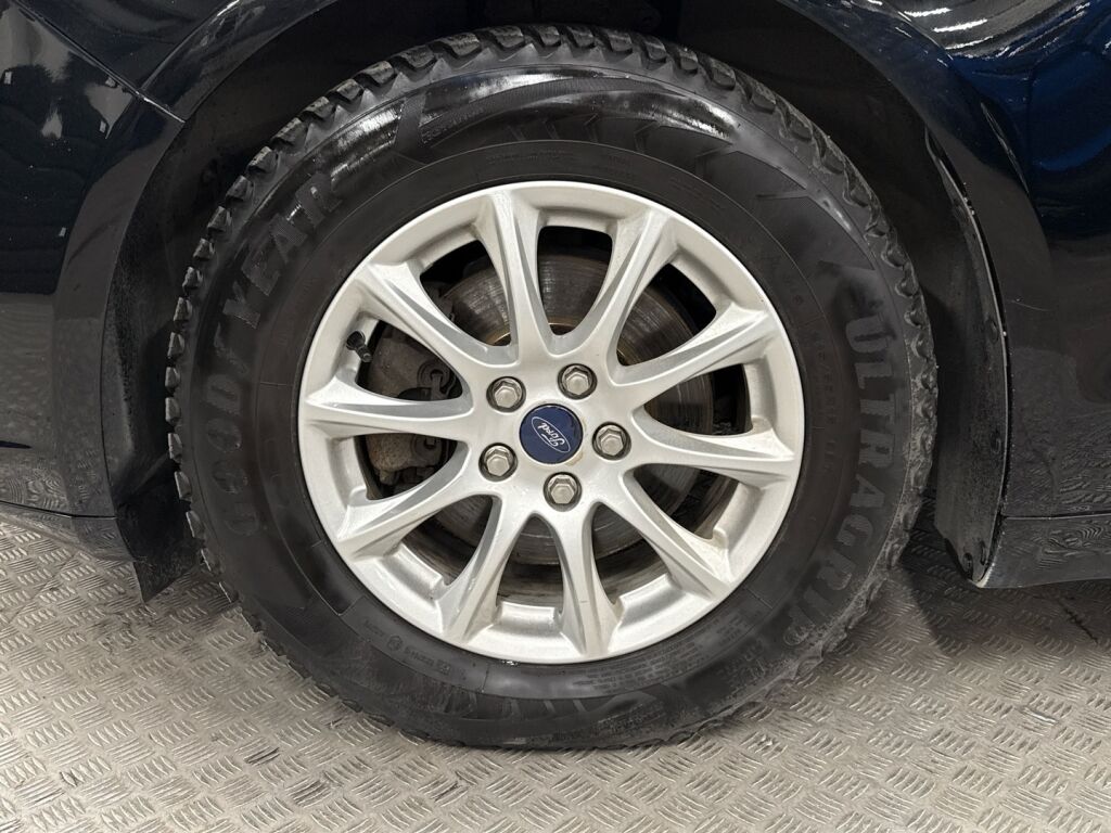 Ford Mondeo 2017 Musta