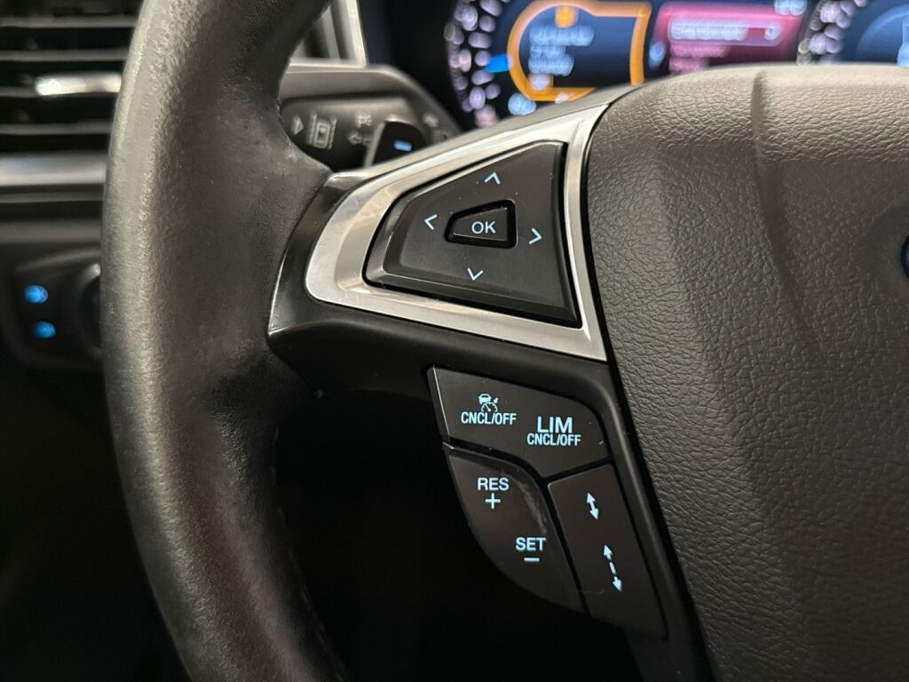 Ford Mondeo 2017 Musta