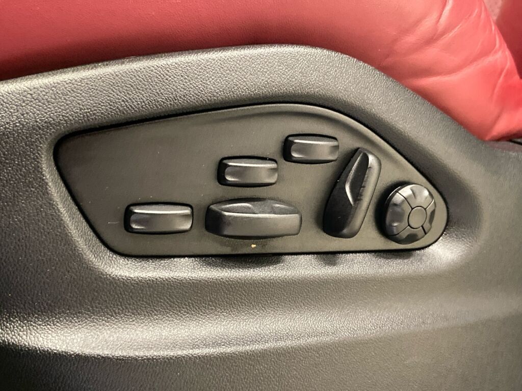 Porsche Cayenne 2022 Musta