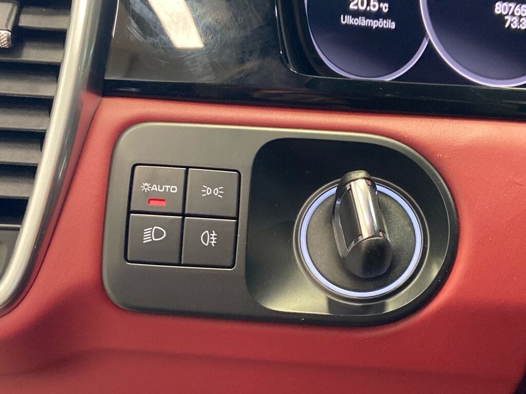 Porsche Cayenne 2022 Musta