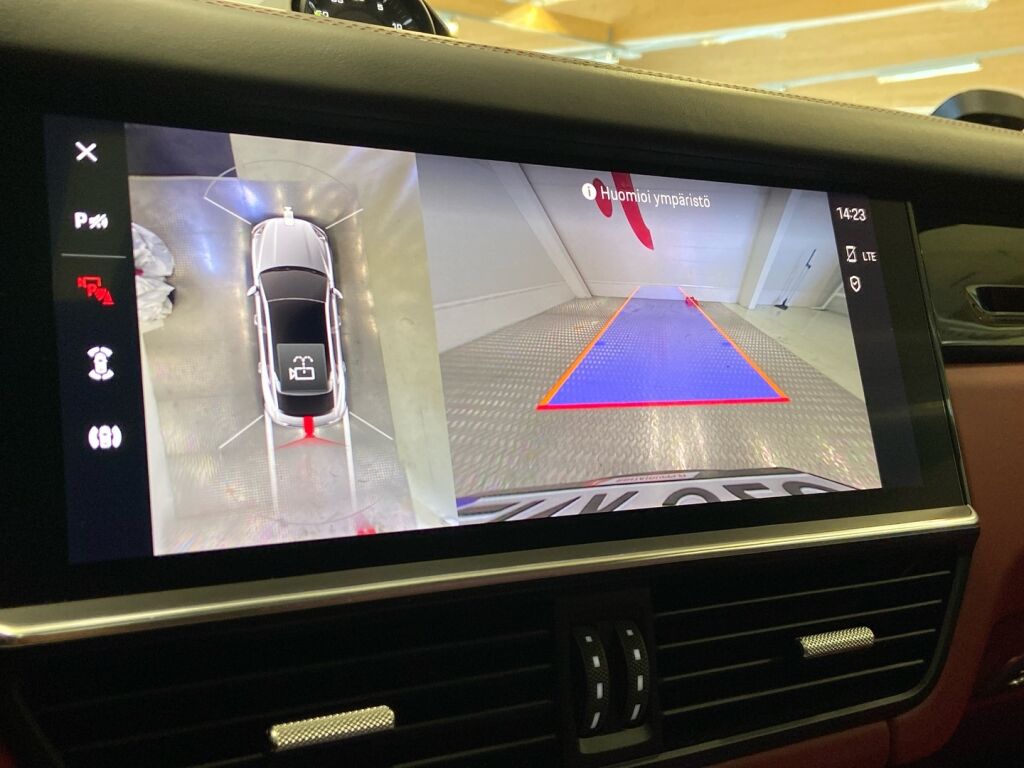 Porsche Cayenne 2022 Musta