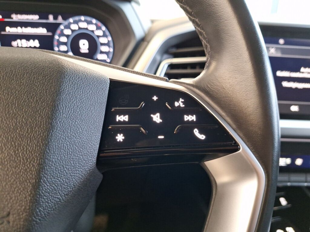 Audi Q4 e-tron 2022 Harmaa