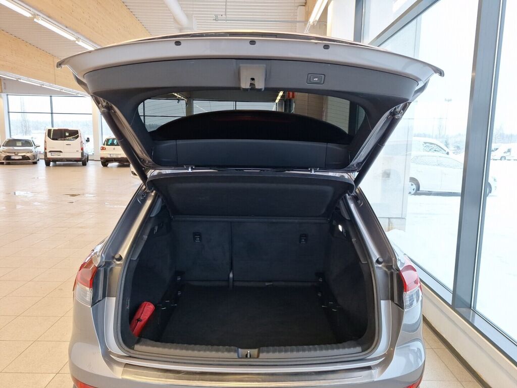 Audi Q4 e-tron 2022 Harmaa