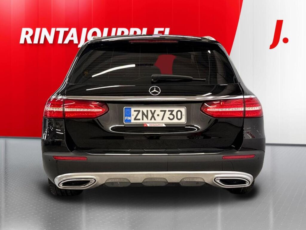 Mercedes-Benz E 2019 Musta