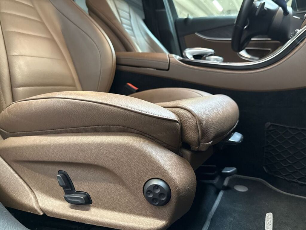 Mercedes-Benz E 2019 Musta