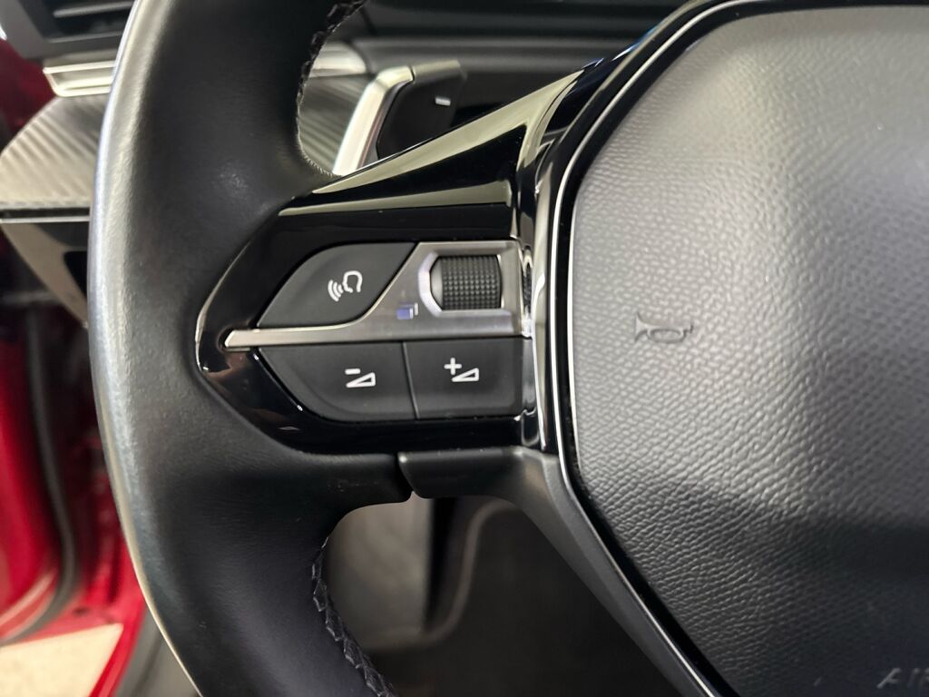 Peugeot 508 2020 Punainen